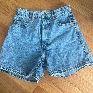 mom jean shorts